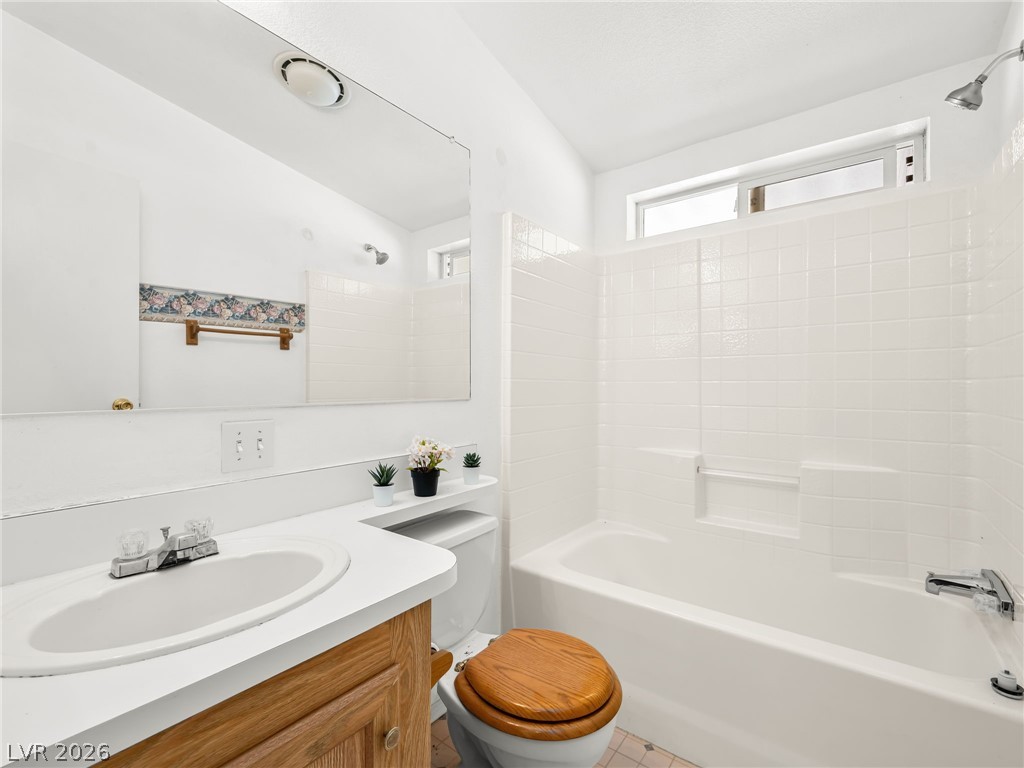 808 Skyhawk Avenue Property Photo 13