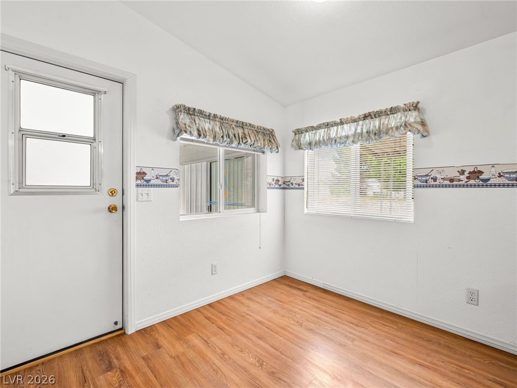 808 Skyhawk Avenue Property Photo 32