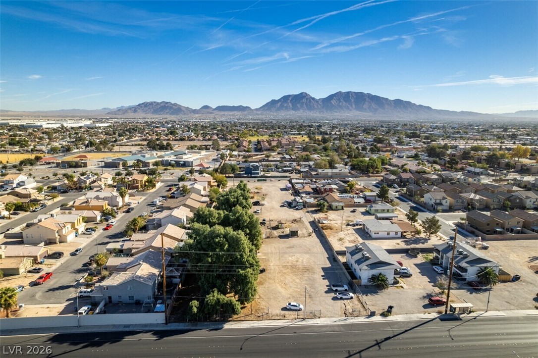 2294 North Pecos Road Property Photo 3
