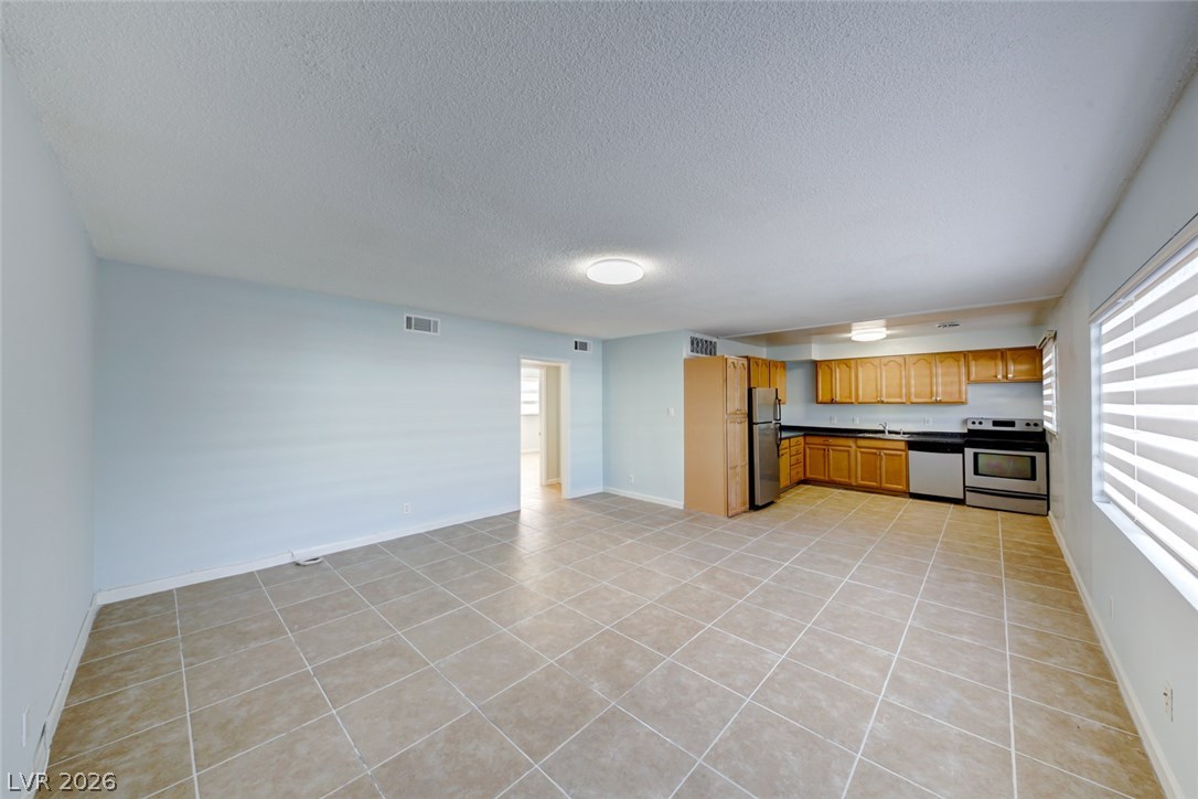 1700 Rexford Drive 104 Property Photo 28