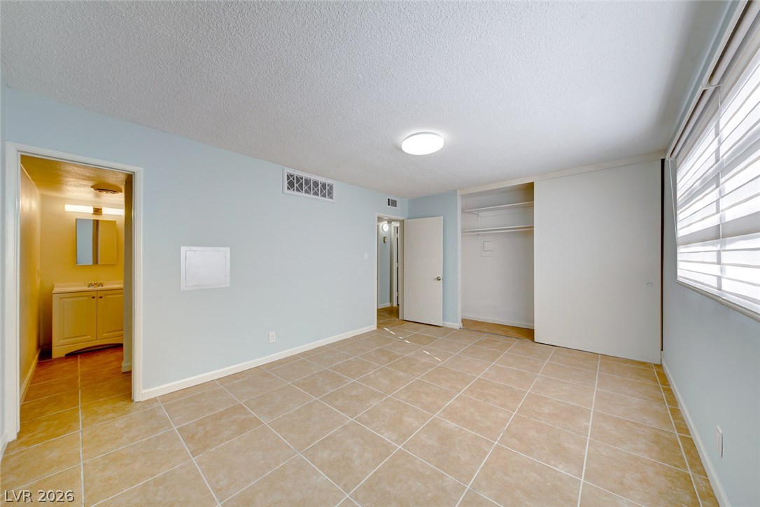 1700 Rexford Drive 104 Property Photo 37