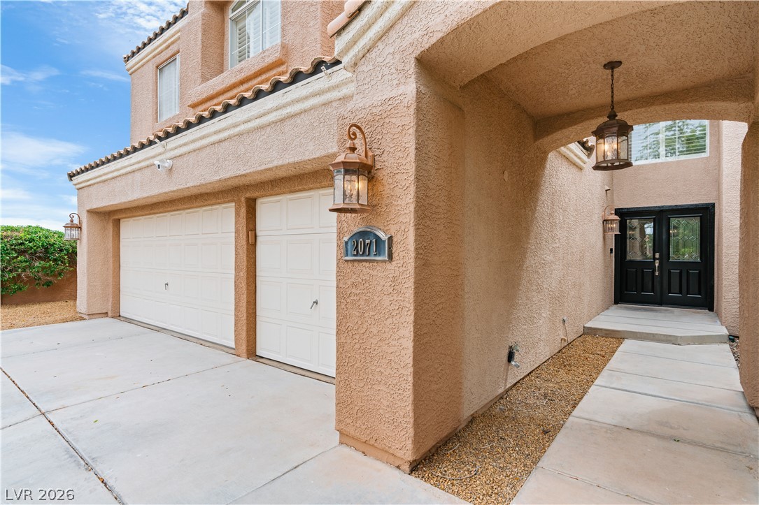 2071 Dover Ridge Court Property Photo 4
