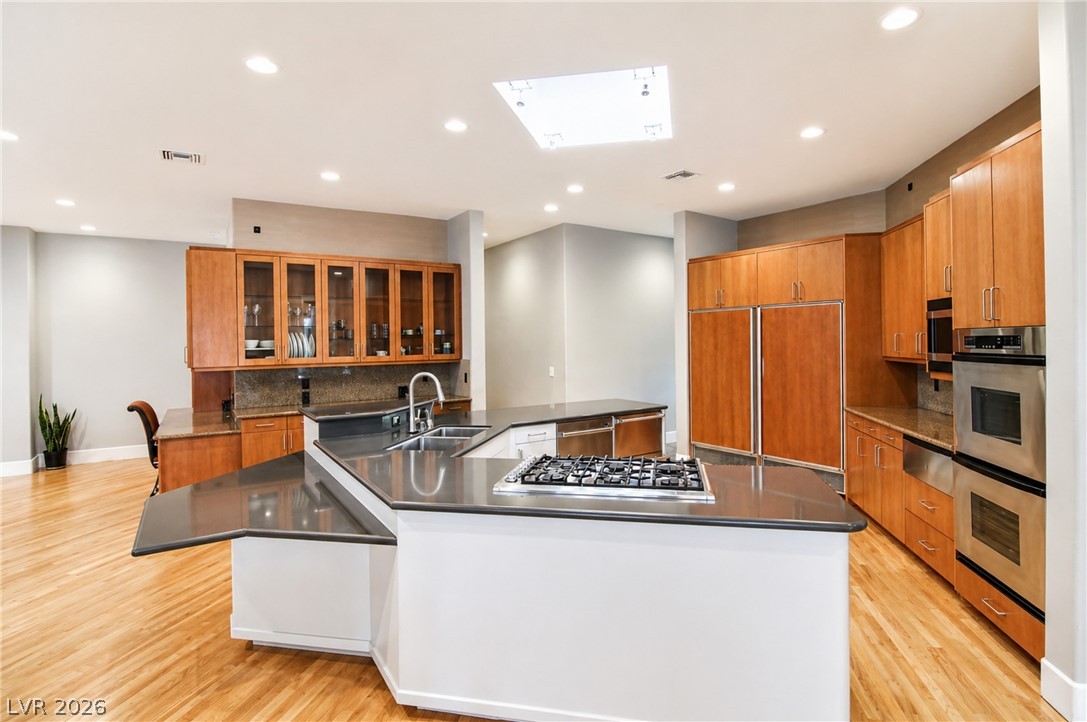 2326 Caserta Court Property Photo 8
