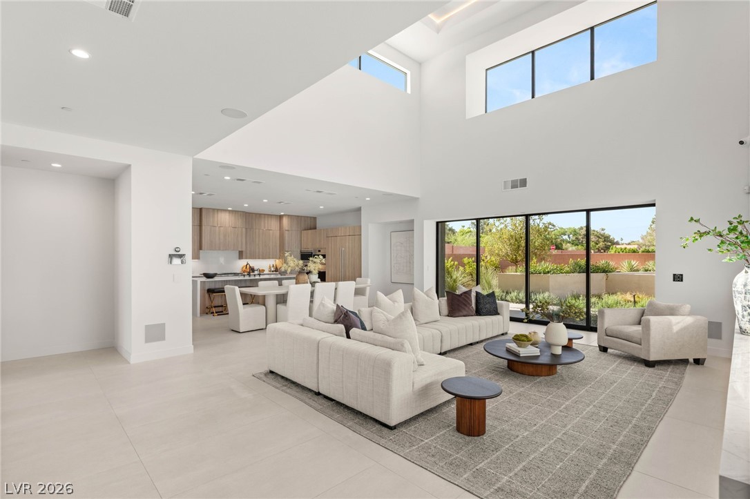 7385 Heron Canyon Court Property Photo 3
