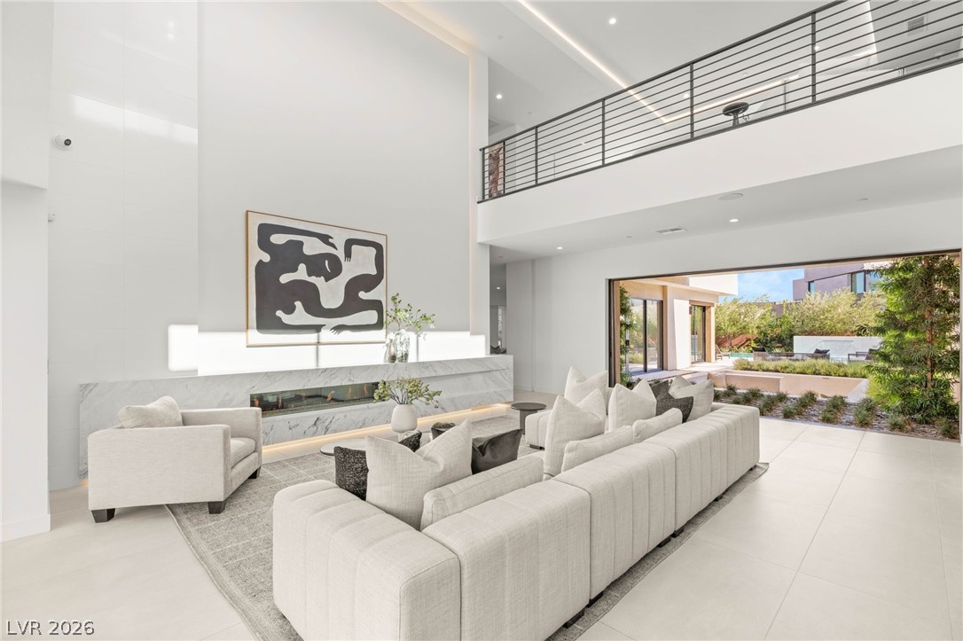 7385 Heron Canyon Court Property Photo 4