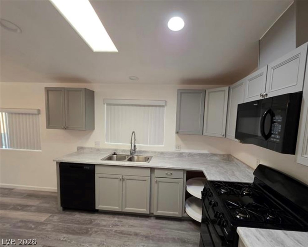 3253 Calanda Street Property Photo 14