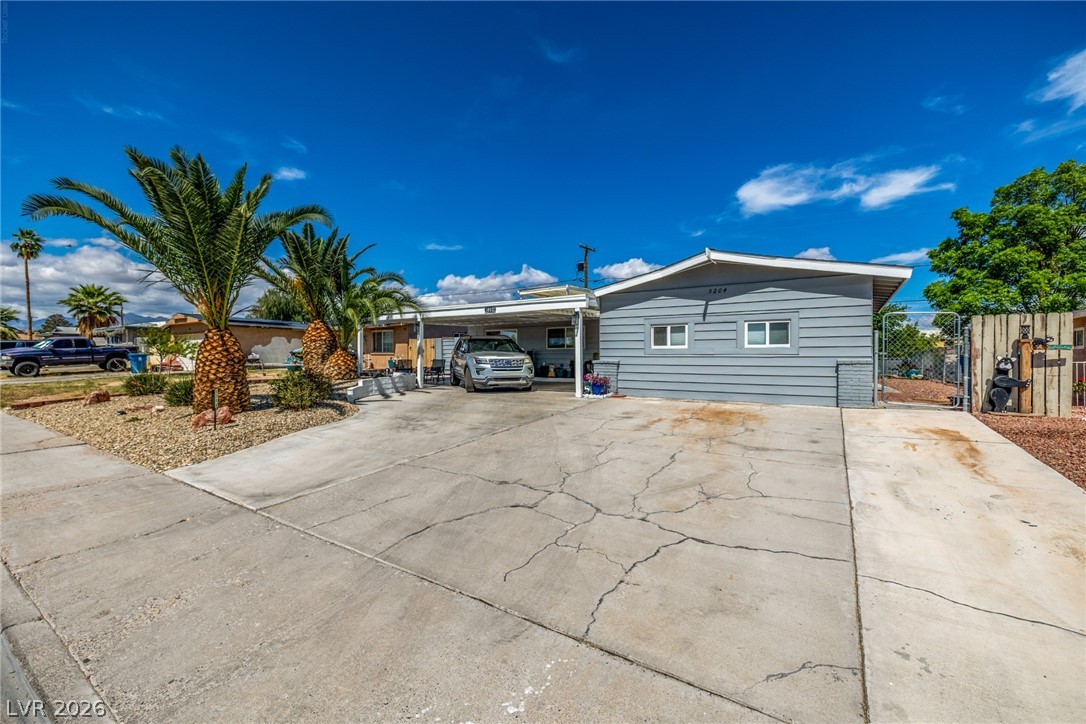 5204 Holmby Avenue Property Photo 3