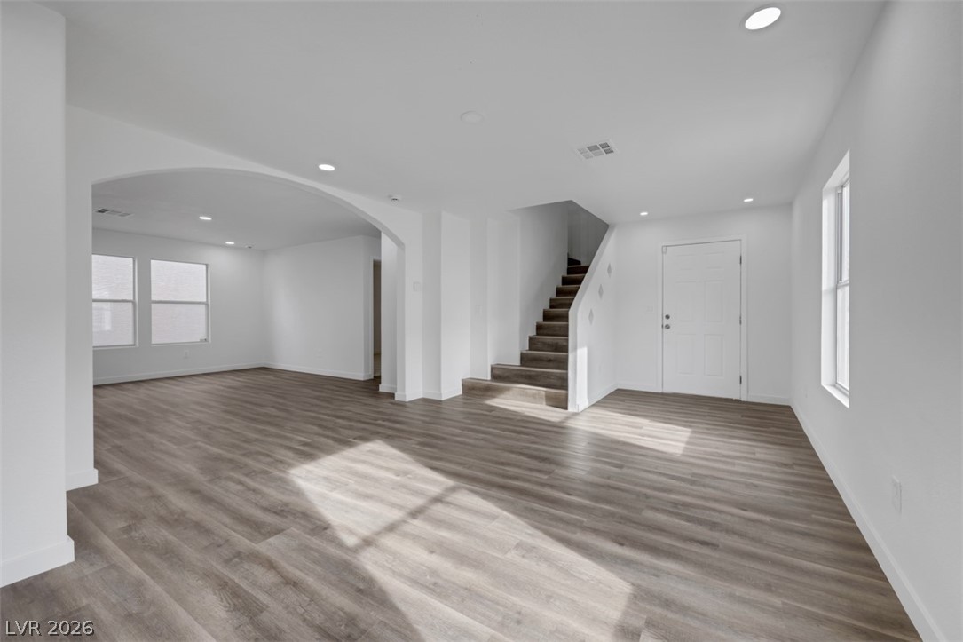 8633 Majestic Pine Avenue Property Photo 7