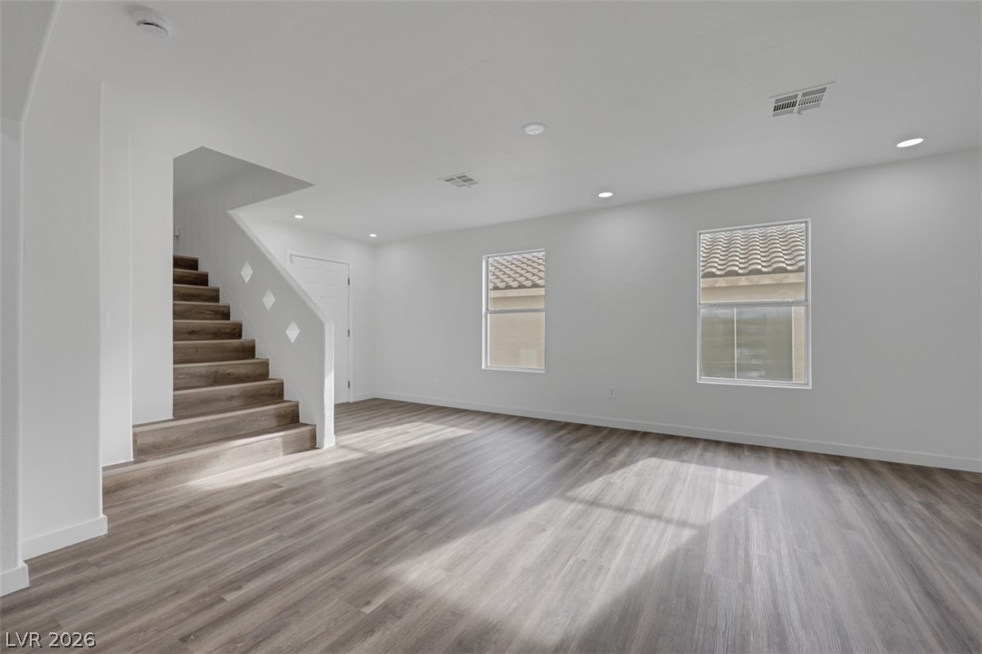 8633 Majestic Pine Avenue Property Photo 8
