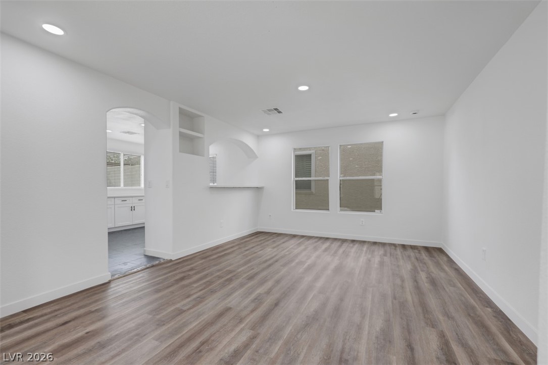 8633 Majestic Pine Avenue Property Photo 14