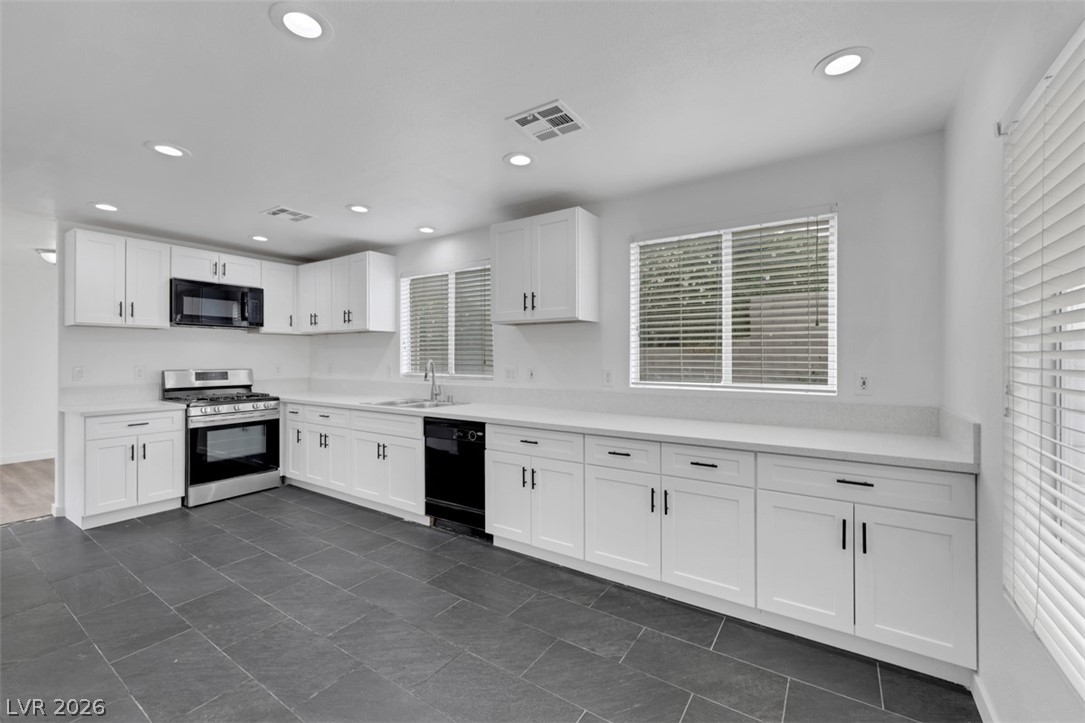 8633 Majestic Pine Avenue Property Photo 22
