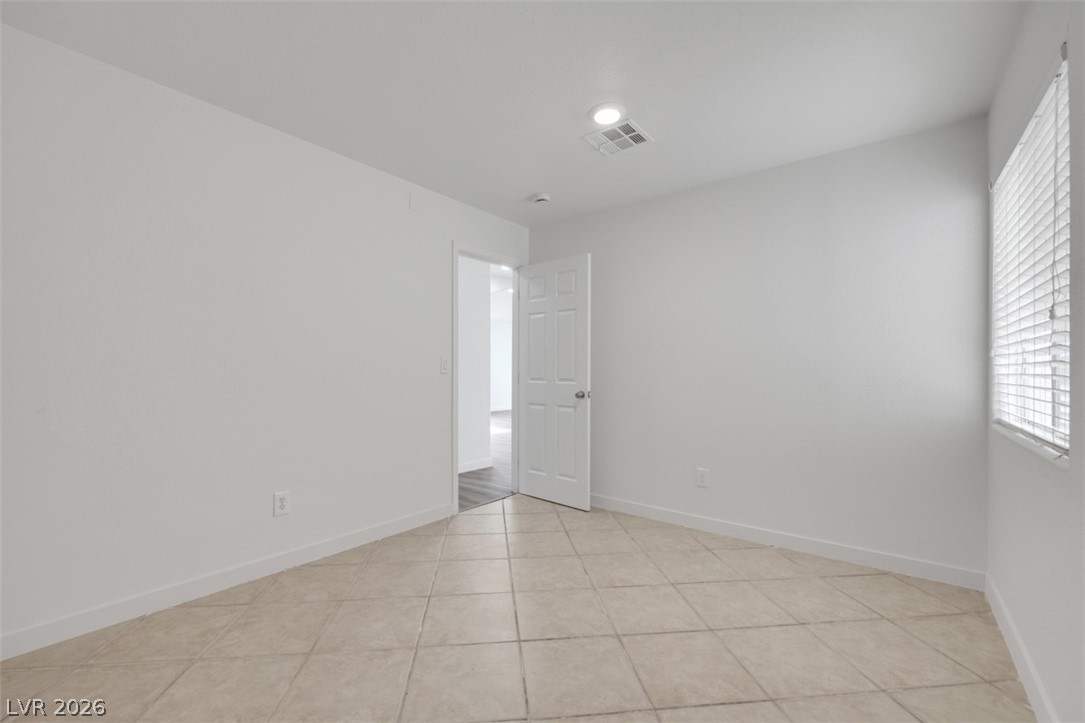 8633 Majestic Pine Avenue Property Photo 25