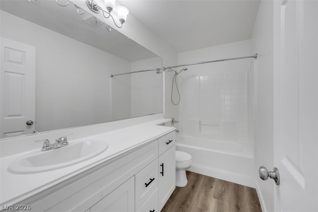 8633 Majestic Pine Avenue Property Photo 46