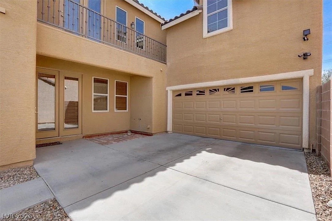 10929 Santorini Drive Property Photo 3