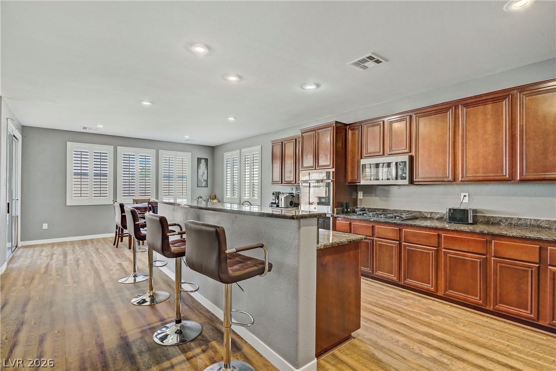 6908 Fox Sparrow Court Property Photo 5