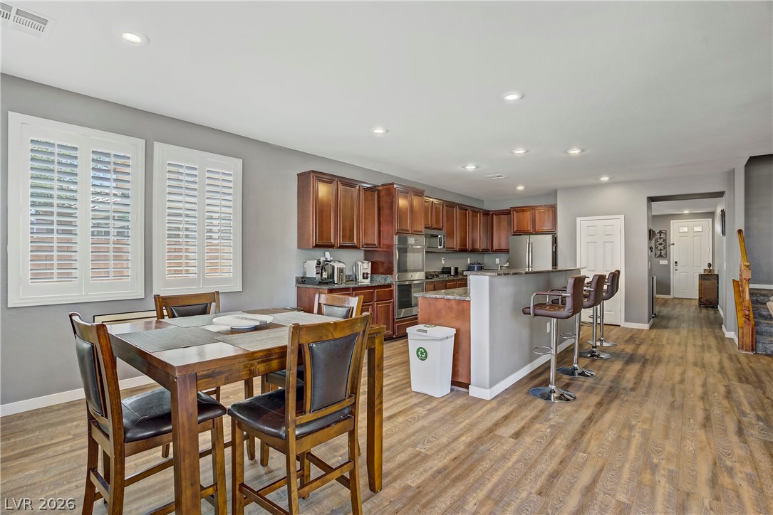 6908 Fox Sparrow Court Property Photo 8