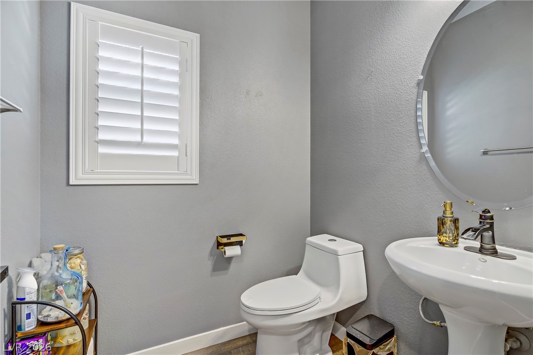 6908 Fox Sparrow Court Property Photo 13