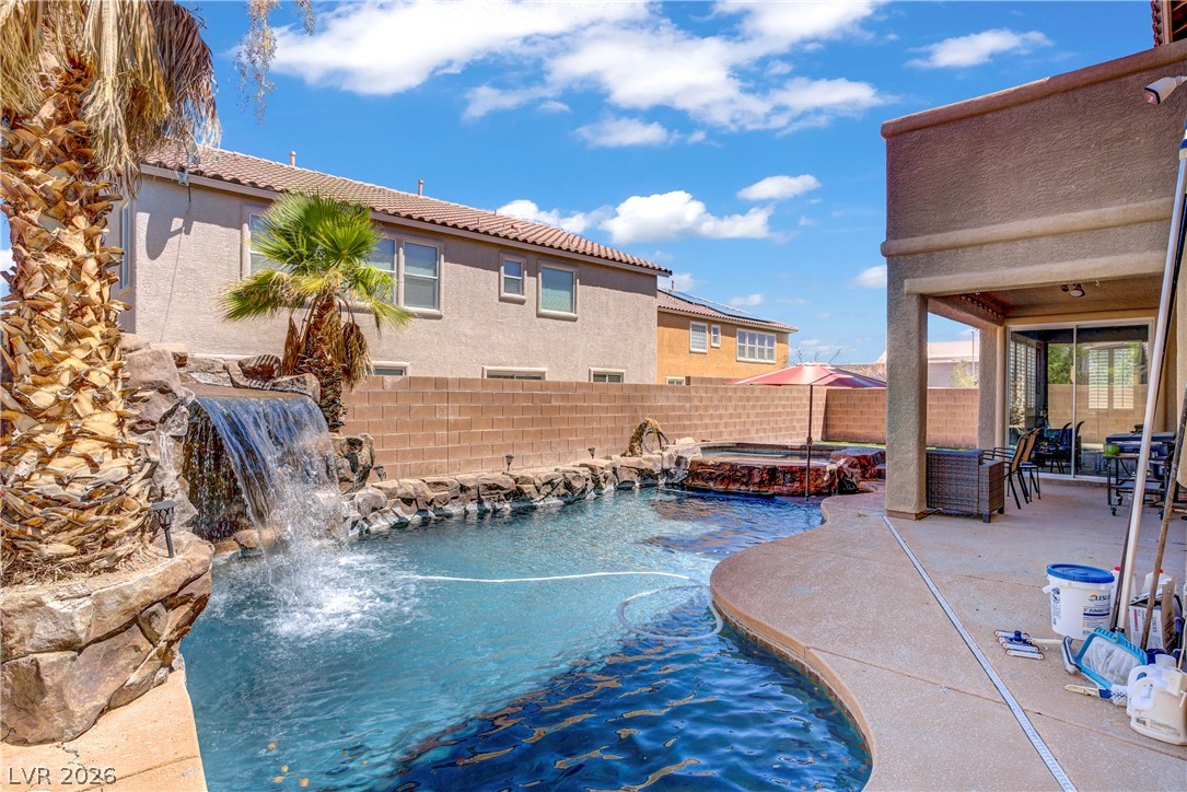 6908 Fox Sparrow Court Property Photo 32