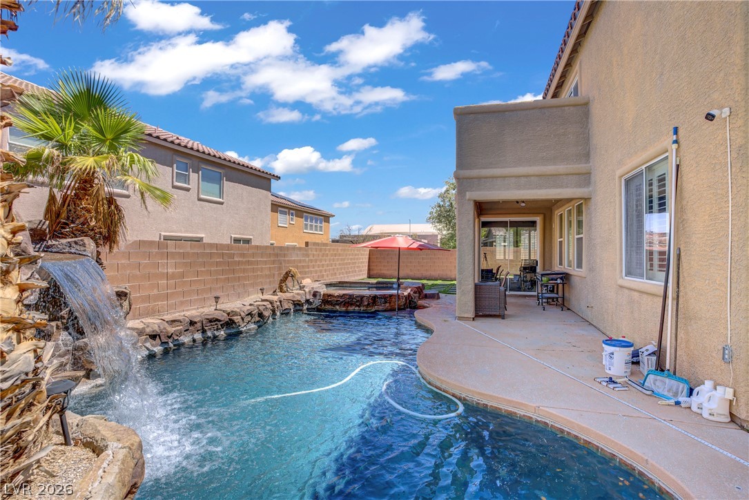 6908 Fox Sparrow Court Property Photo 33