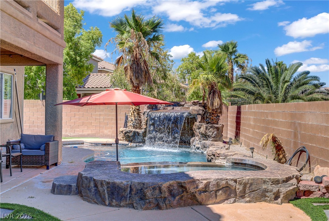 6908 Fox Sparrow Court Property Photo 36