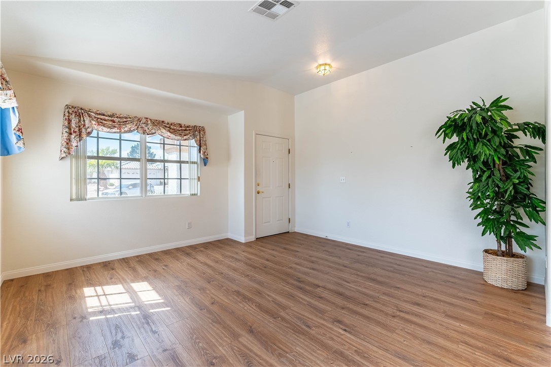 5460 Beach Pine Street Property Photo 16