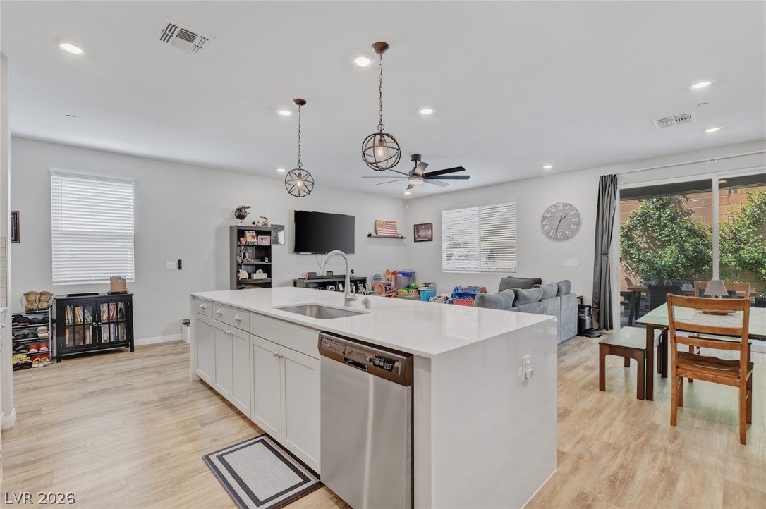 8494 Torozo Avenue Property Photo 4