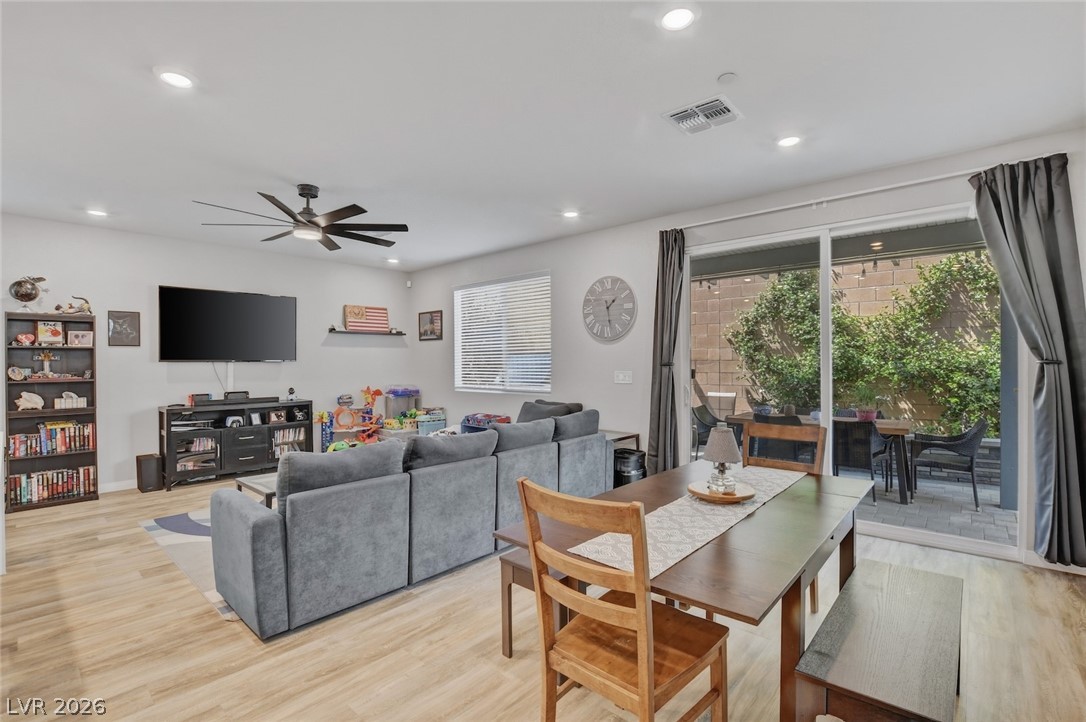 8494 Torozo Avenue Property Photo 10