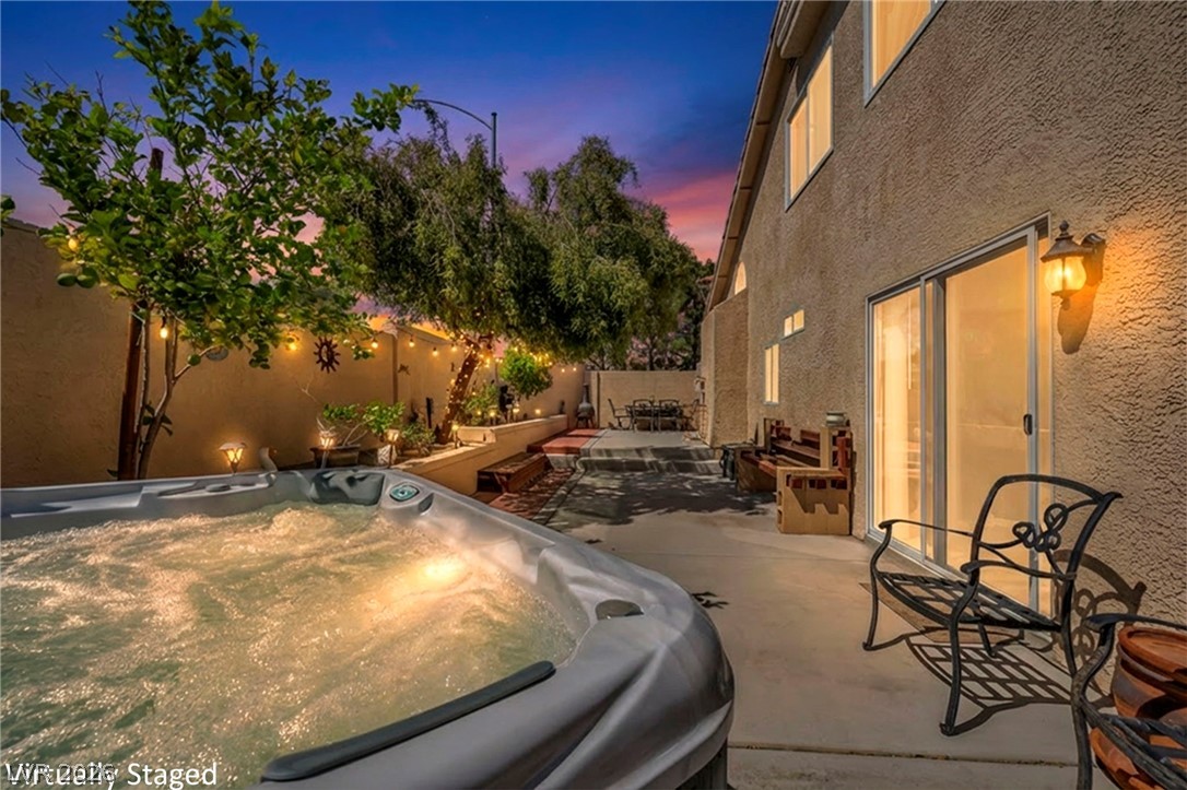 8765 Raindrop Canyon Avenue Property Photo 5