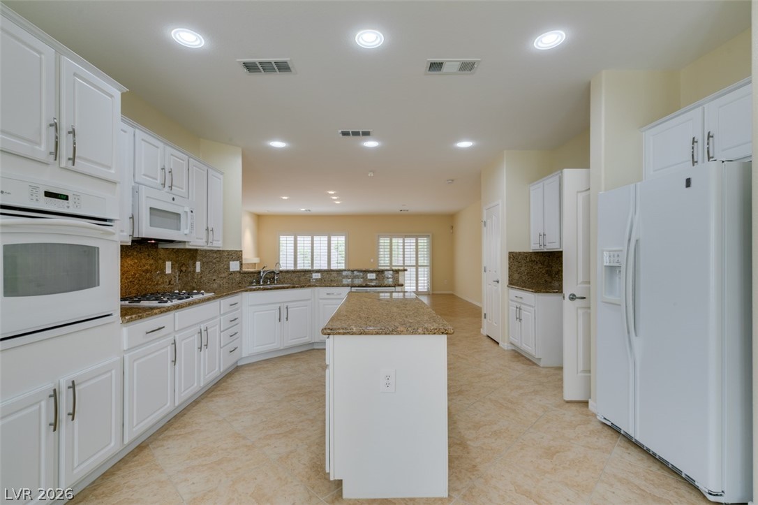 2150 Clearwater Lake Drive Property Photo 9