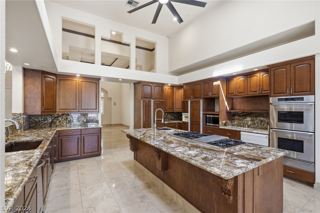2212 Chatsworth Court Property Photo 17