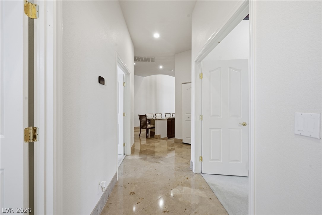 2212 Chatsworth Court Property Photo 29