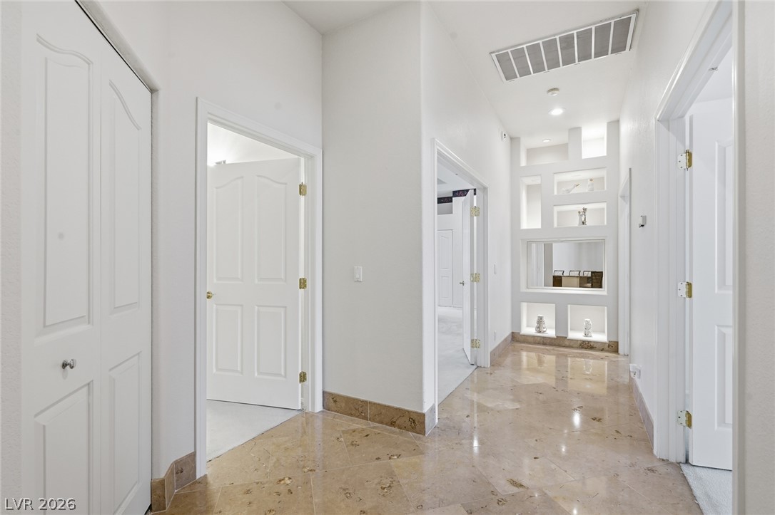 2212 Chatsworth Court Property Photo 33