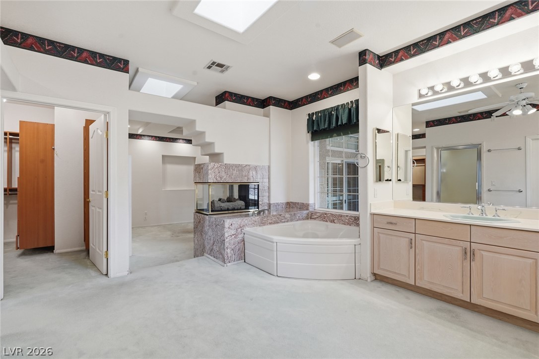 2212 Chatsworth Court Property Photo 41