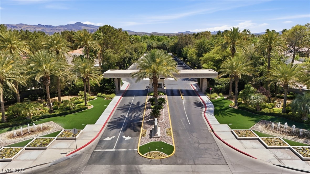 2212 Chatsworth Court Property Photo 88