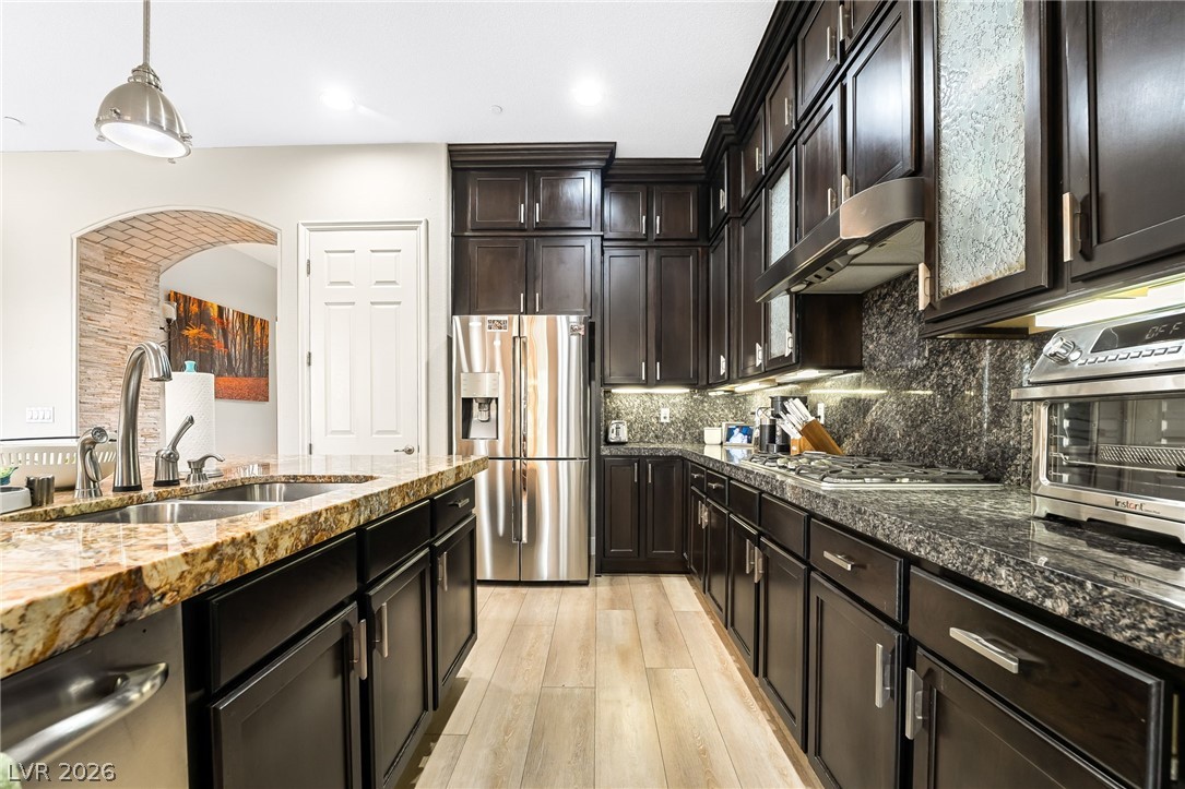27 Contrada Fiore Drive Property Photo 17