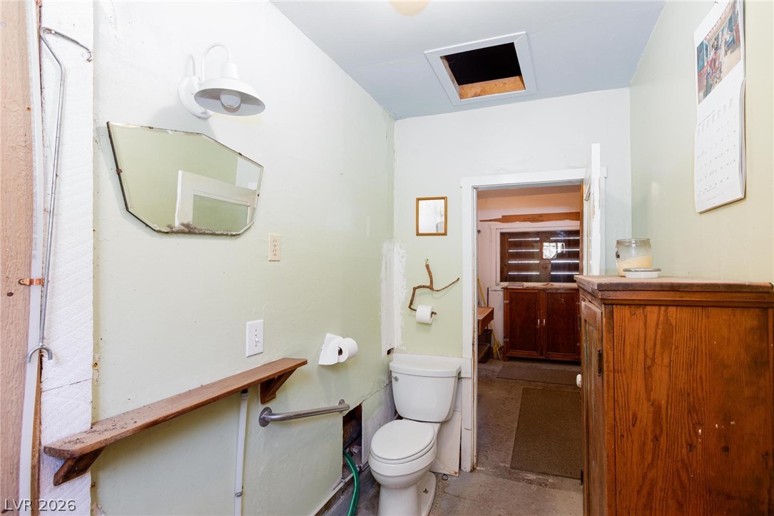 4430 Aspen Avenue Property Photo 9