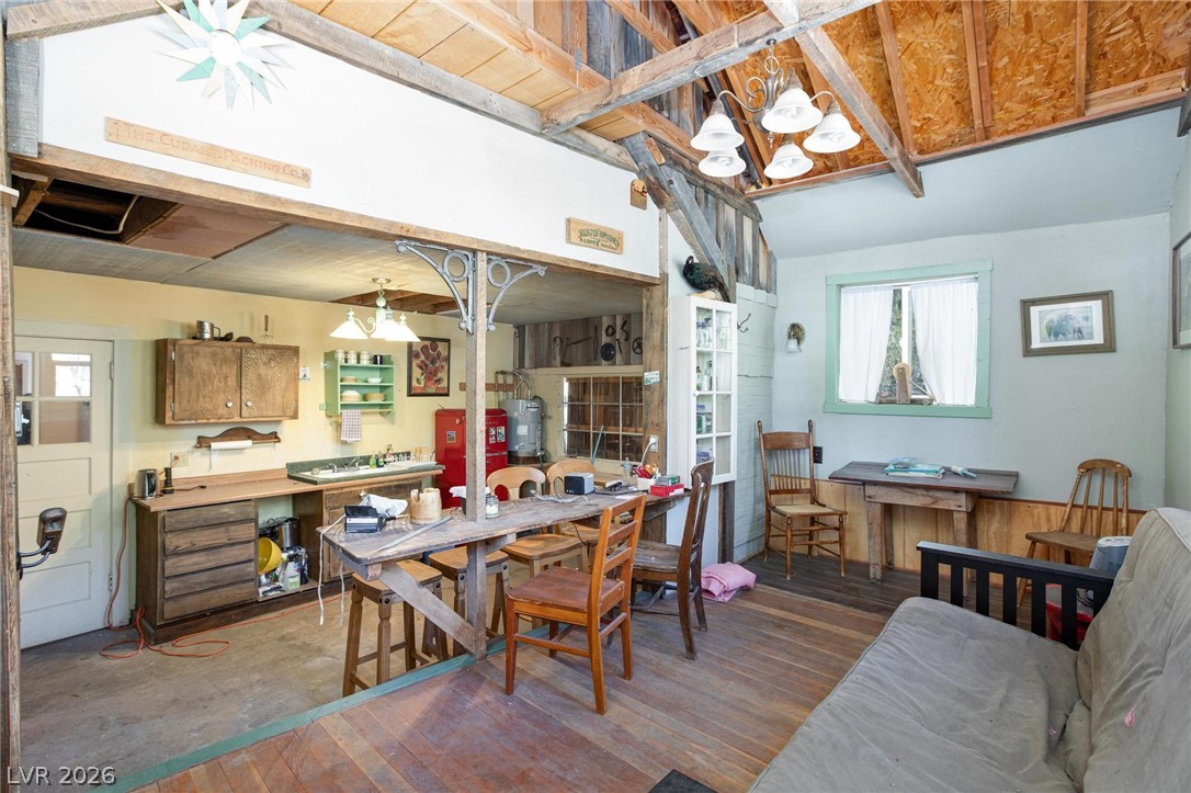 4430 Aspen Avenue Property Photo 14
