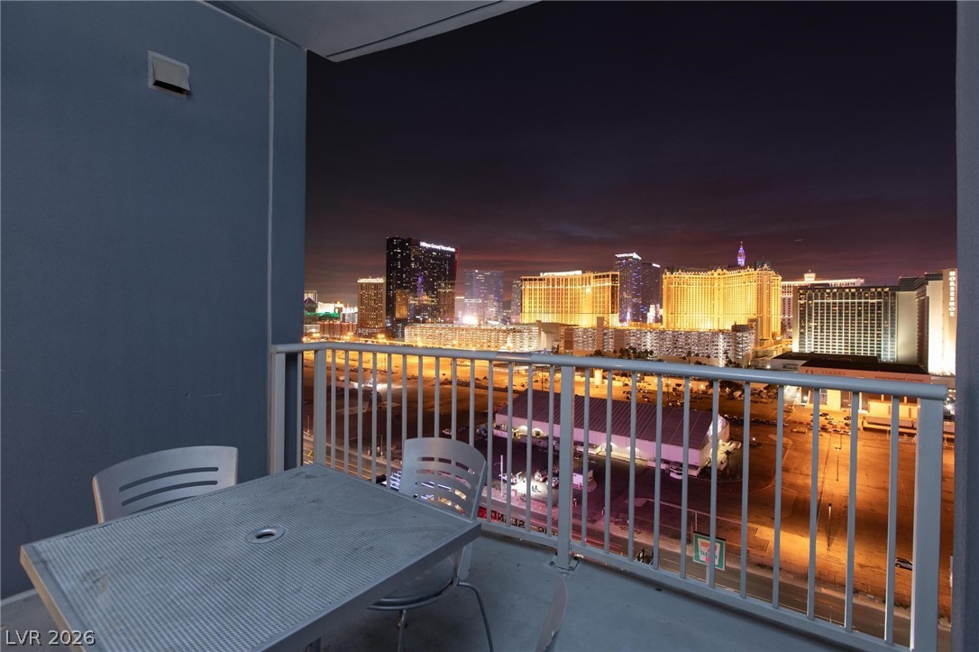 211 East Flamingo Road 1617 Property Photo 14