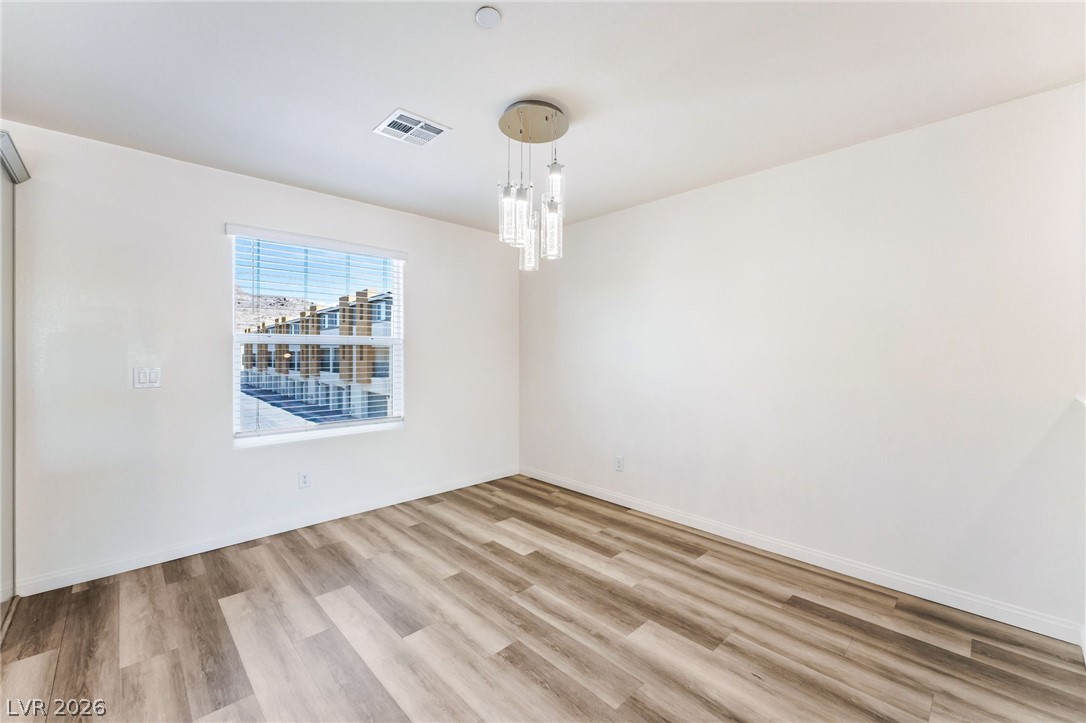 10083 Vibrant Moon Avenue Property Photo 22
