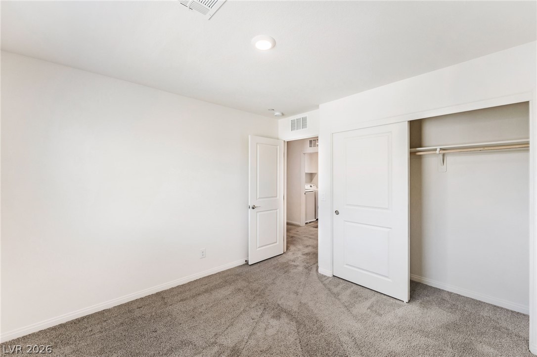 10083 Vibrant Moon Avenue Property Photo 34