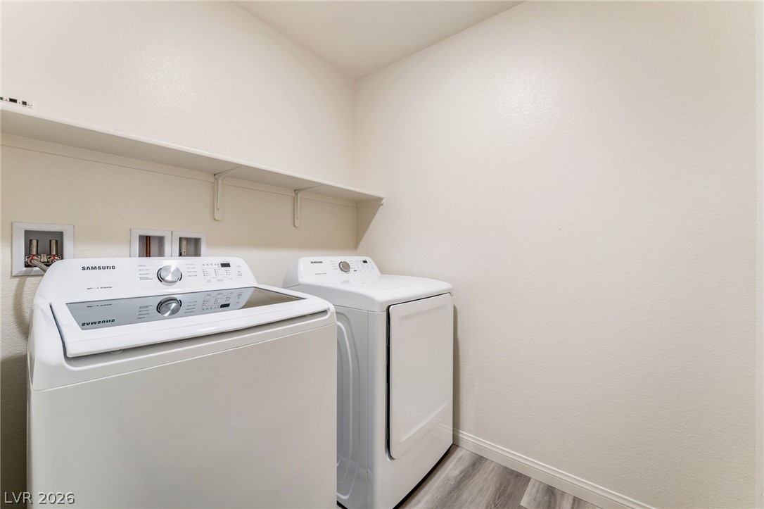 10083 Vibrant Moon Avenue Property Photo 35