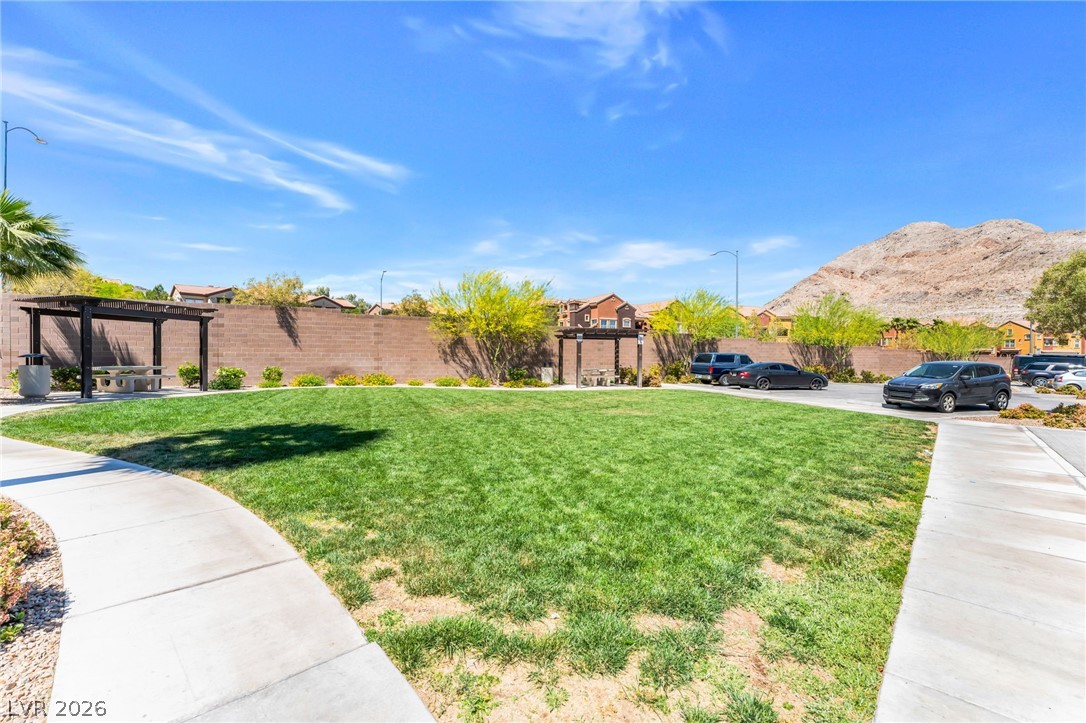 10083 Vibrant Moon Avenue Property Photo 41