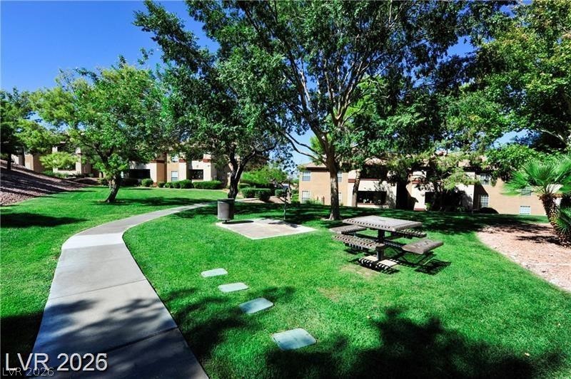 231 West Horizon Ridge Parkway 1113 Property Photo 4