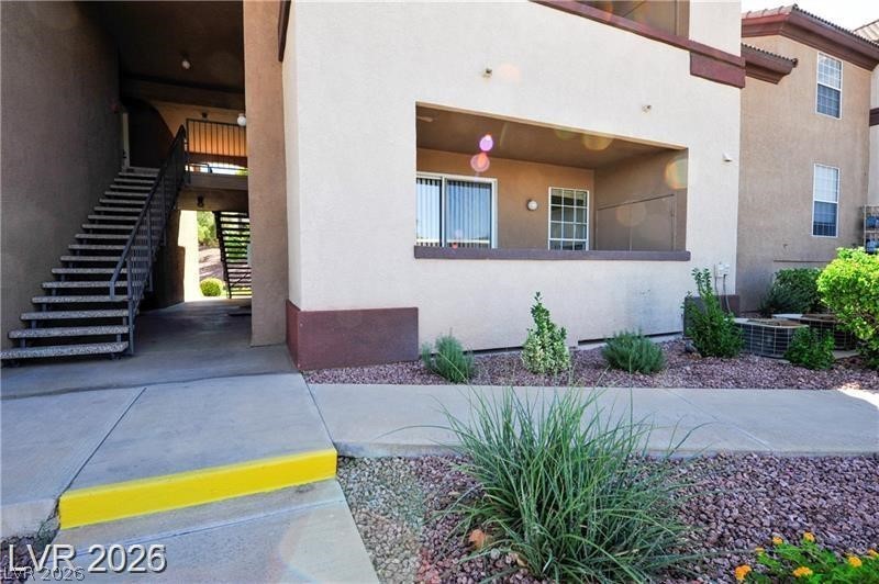 231 West Horizon Ridge Parkway 1113 Property Photo 6