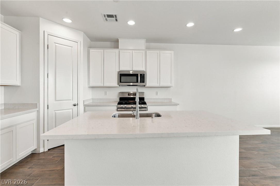 5342 Borra Hills Street Property Photo 23