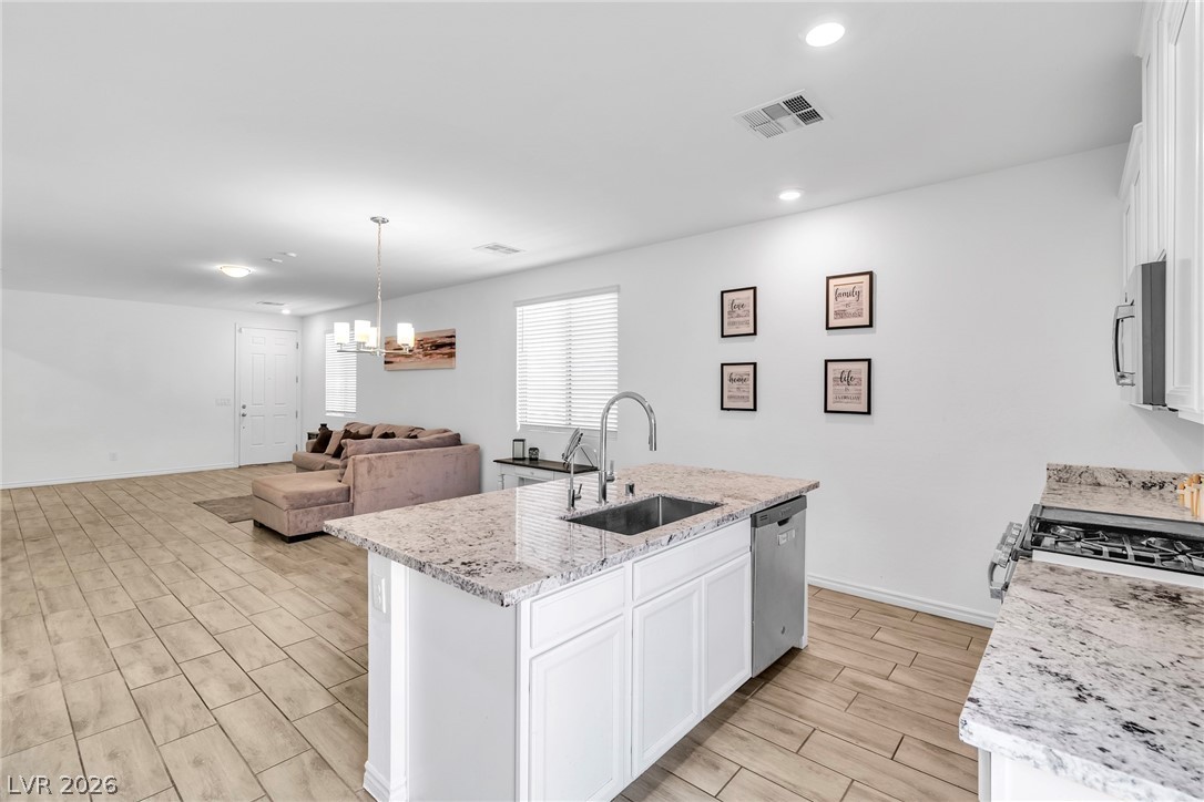 5724 Saltrock Grove Street Property Photo 11