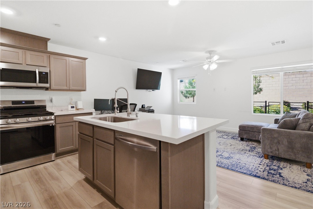 3621 Arcadian Sea Street Property Photo 9