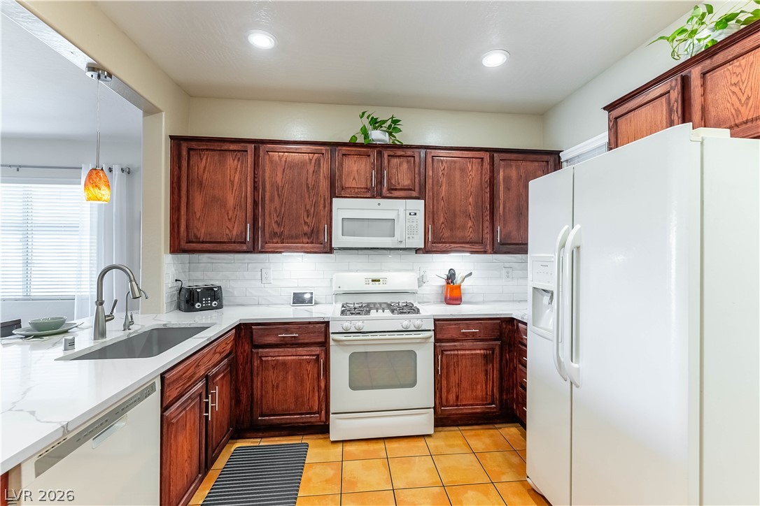 2329 Celestial Moon Street Property Photo 4