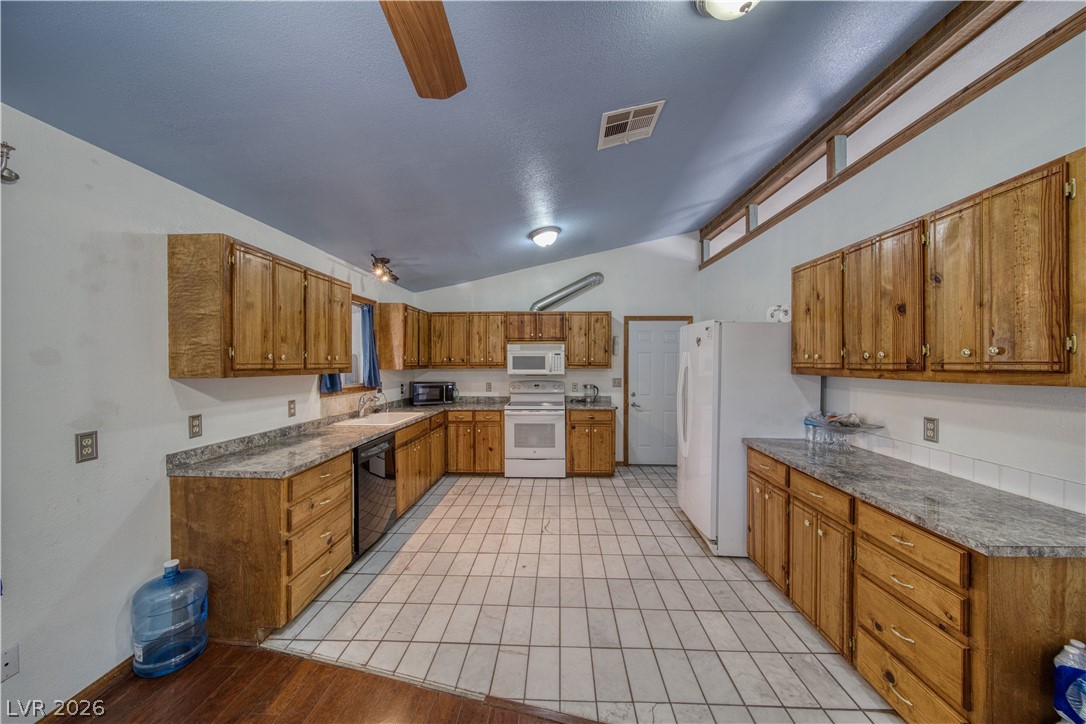 451 West Leffner Drive Property Photo 11