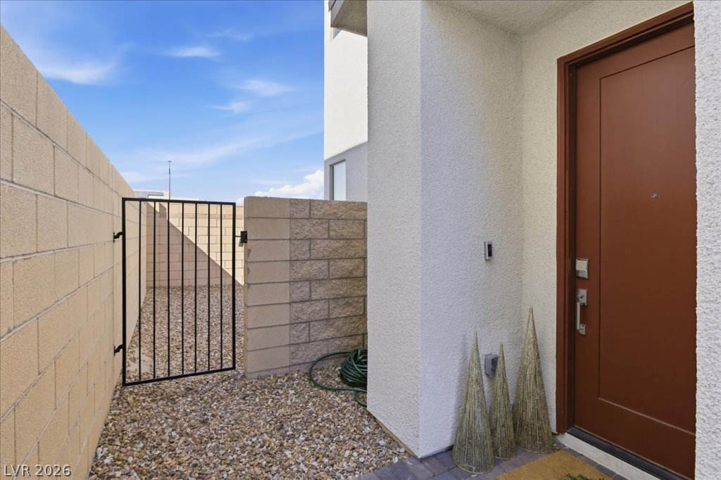 2555 Campaldo Street Property Photo 7